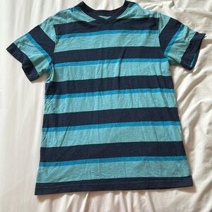 Black and Blue Large Short Sleeve Shirt.
